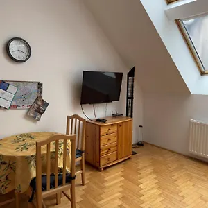  Апартаменты Gozsdu Spacious
