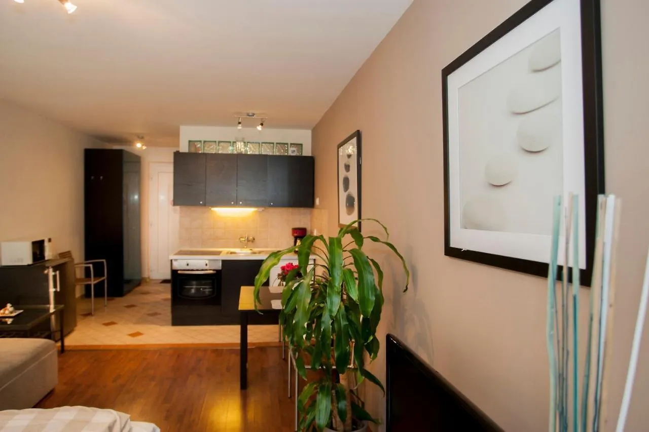 Gloria Apartment Budapest 0*,